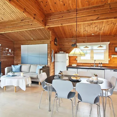 Awarth - 500m From The Sea By Interhome *