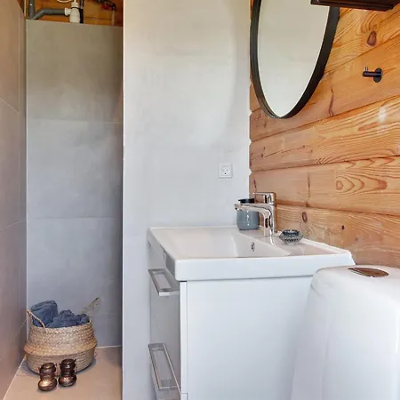 Awarth - 500m From The Sea By Interhome *